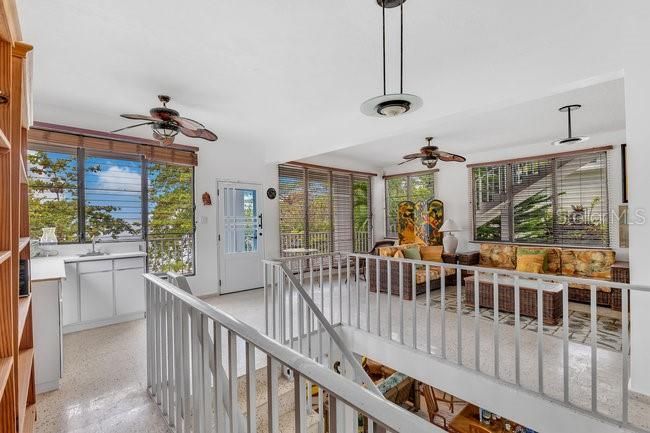 En Venta: $2,290,000 (4 camas, 4 baños, 2775 Pies cuadrados)