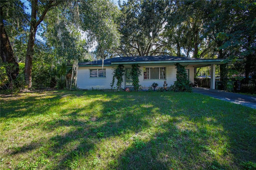 Active With Contract: $177,000 (3 beds, 2 baths, 989 Square Feet)