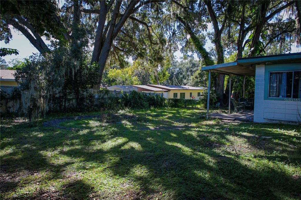 Active With Contract: $177,000 (3 beds, 2 baths, 989 Square Feet)