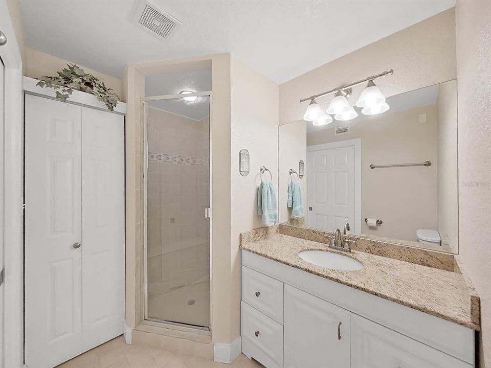 待售: $599,000 (3 贝兹, 2 浴室, 2498 平方英尺)