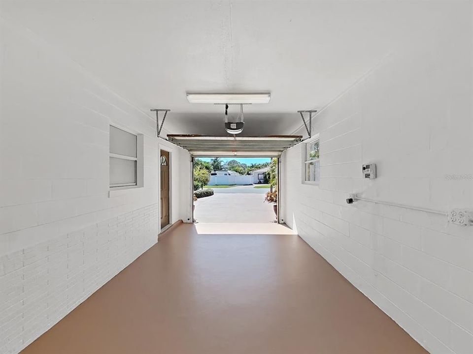 待售: $599,000 (3 贝兹, 2 浴室, 2498 平方英尺)