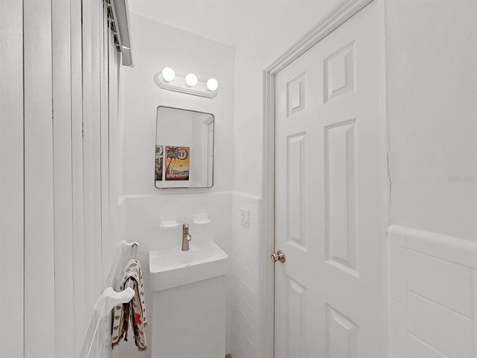 待售: $599,000 (3 贝兹, 2 浴室, 2498 平方英尺)