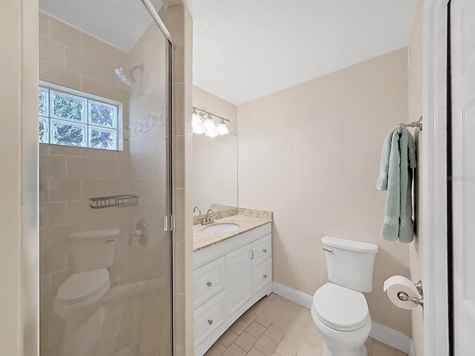 待售: $599,000 (3 贝兹, 2 浴室, 2498 平方英尺)