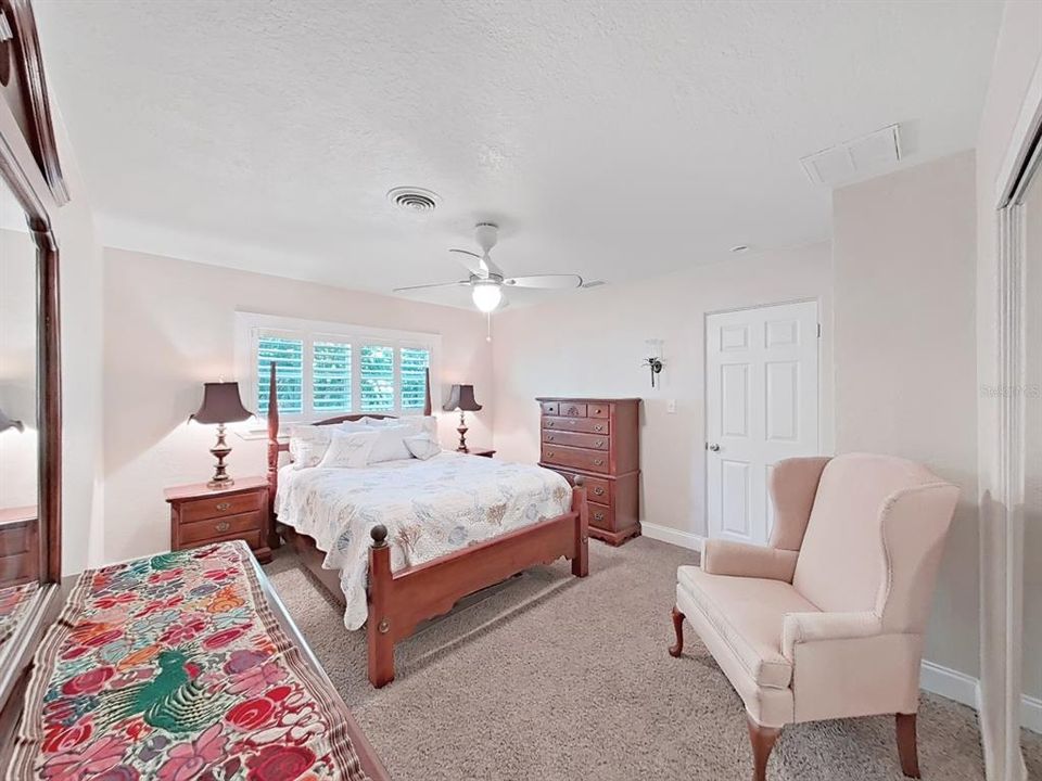 待售: $599,000 (3 贝兹, 2 浴室, 2498 平方英尺)