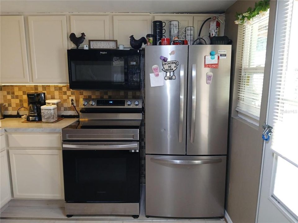 待售: $205,000 (2 贝兹, 1 浴室, 672 平方英尺)