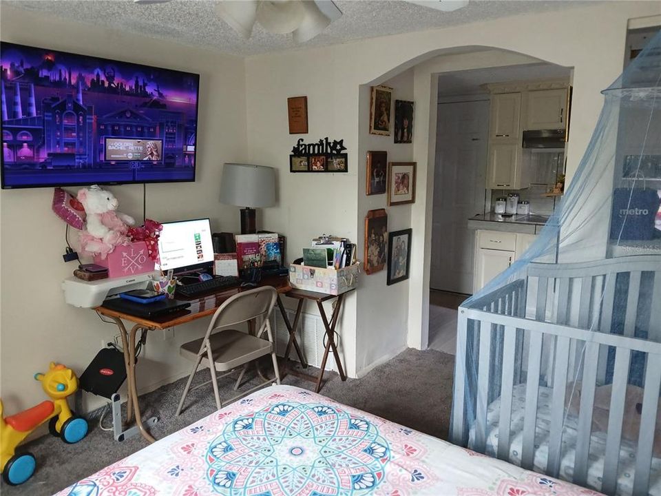 待售: $205,000 (2 贝兹, 1 浴室, 672 平方英尺)