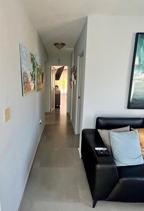 For Sale: $375,000 (3 beds, 3 baths, 1465 Square Feet)