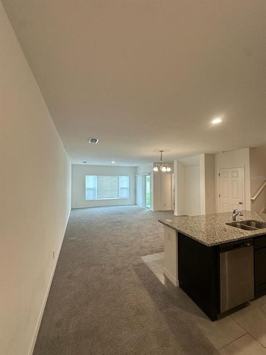 For Rent: $2,600 (4 beds, 2 baths, 1868 Square Feet)