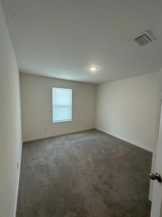 For Rent: $2,600 (4 beds, 2 baths, 1868 Square Feet)