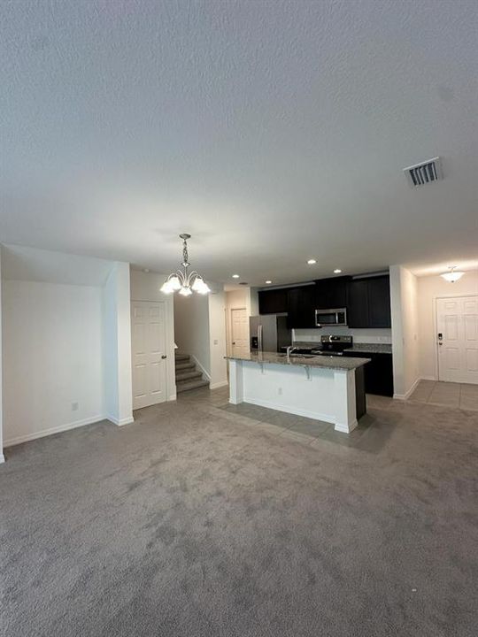 For Rent: $2,600 (4 beds, 2 baths, 1868 Square Feet)