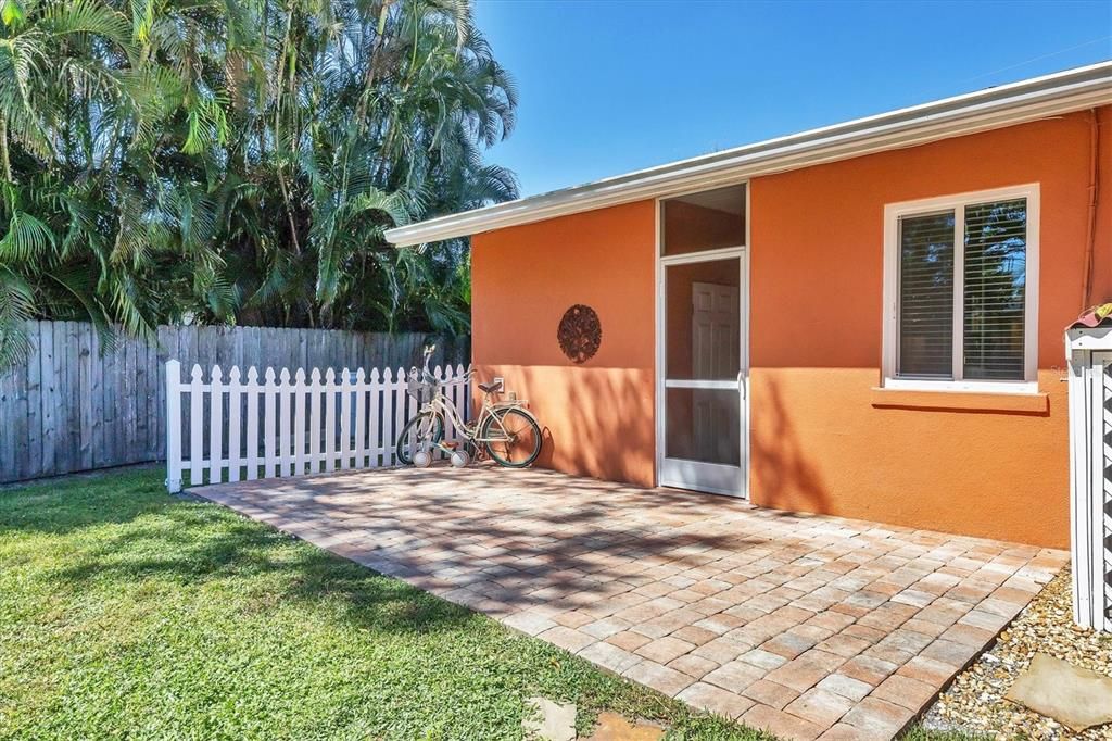 En Venta: $339,000 (2 camas, 1 baños, 825 Pies cuadrados)