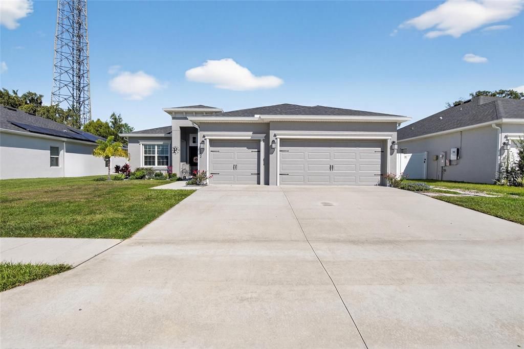 For Sale: $435,000 (4 beds, 3 baths, 2314 Square Feet)