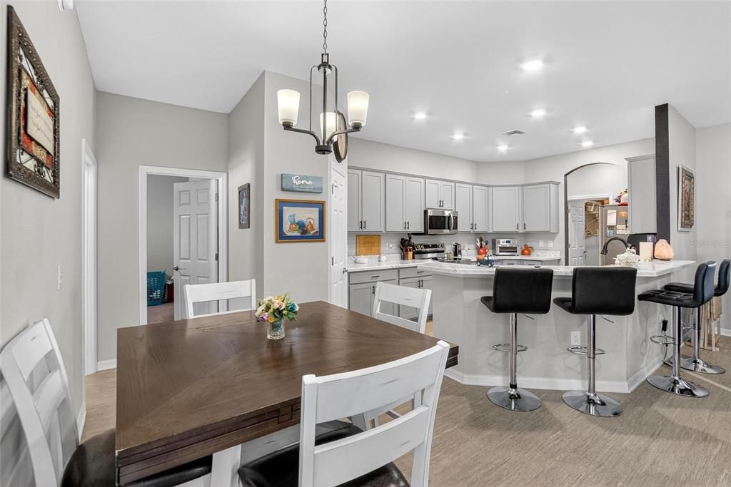 For Sale: $435,000 (4 beds, 3 baths, 2314 Square Feet)