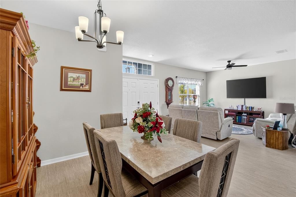 For Sale: $435,000 (4 beds, 3 baths, 2314 Square Feet)