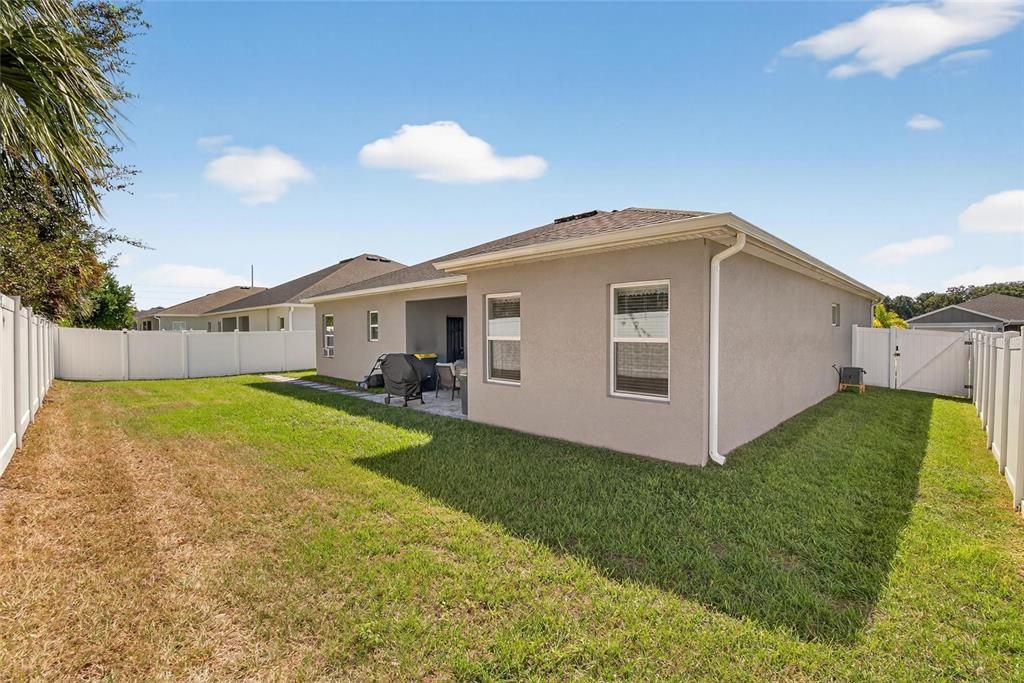 For Sale: $435,000 (4 beds, 3 baths, 2314 Square Feet)