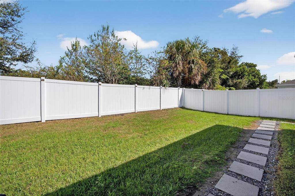 For Sale: $435,000 (4 beds, 3 baths, 2314 Square Feet)