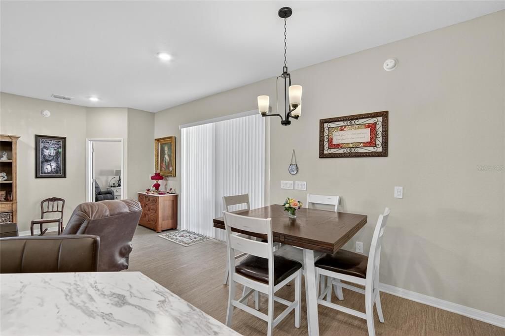 For Sale: $435,000 (4 beds, 3 baths, 2314 Square Feet)