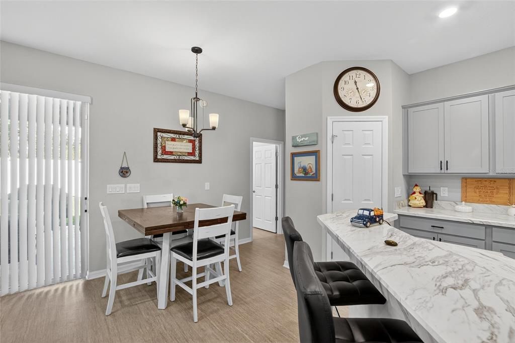 For Sale: $435,000 (4 beds, 3 baths, 2314 Square Feet)