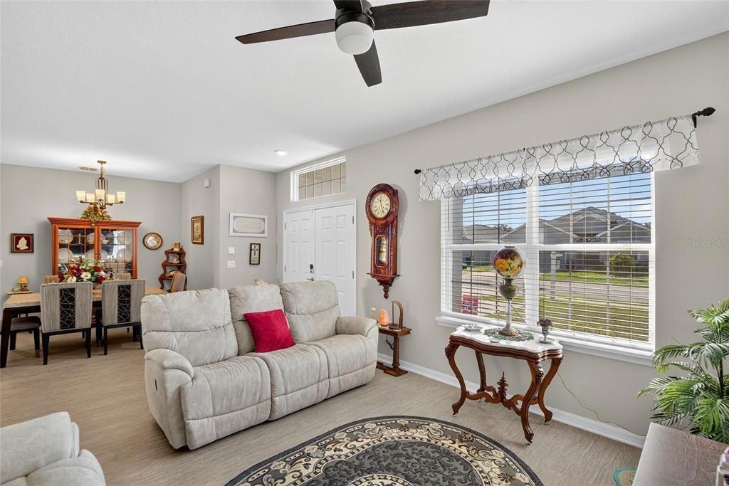 For Sale: $435,000 (4 beds, 3 baths, 2314 Square Feet)