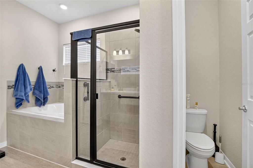 For Sale: $435,000 (4 beds, 3 baths, 2314 Square Feet)