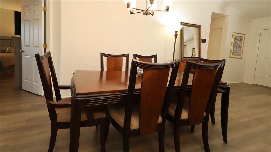 Active With Contract: $249,900 (2 beds, 2 baths, 1604 Square Feet)