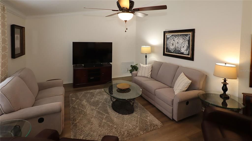 Active With Contract: $249,900 (2 beds, 2 baths, 1604 Square Feet)