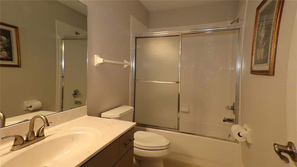 Active With Contract: $249,900 (2 beds, 2 baths, 1604 Square Feet)