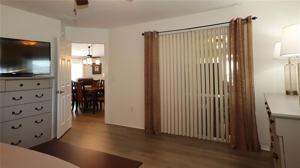 Active With Contract: $249,900 (2 beds, 2 baths, 1604 Square Feet)