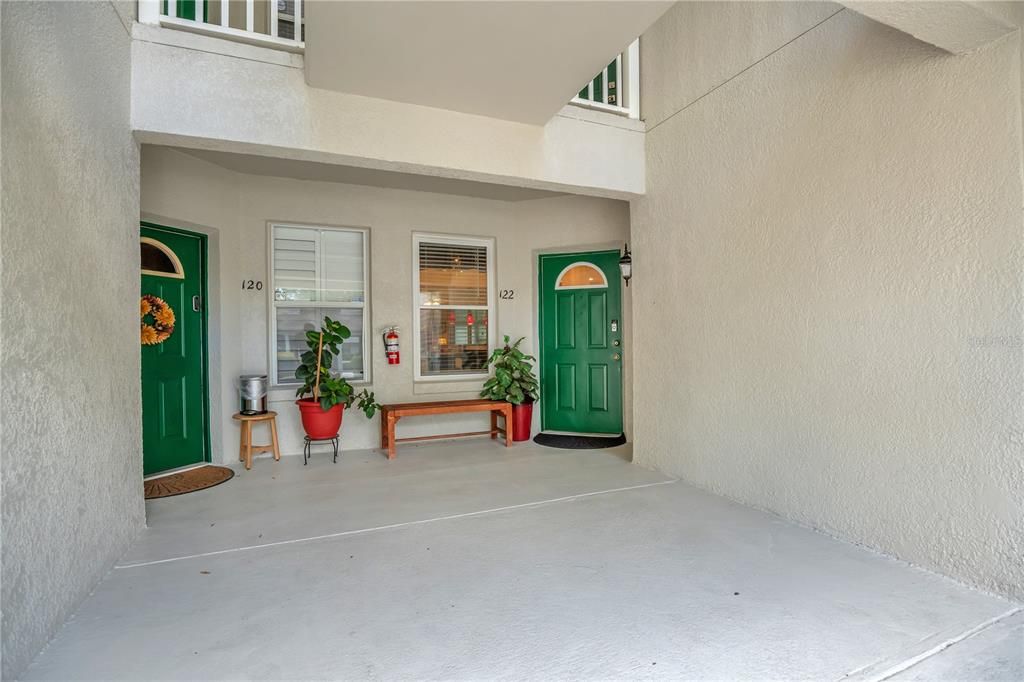 Active With Contract: $240,000 (3 beds, 2 baths, 1267 Square Feet)