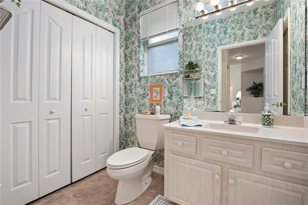 待售: $1,100,000 (4 贝兹, 2 浴室, 2983 平方英尺)