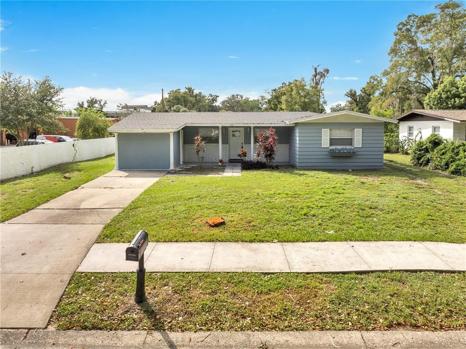 For Rent: $950 (1 beds, 1 baths, 253 Square Feet)