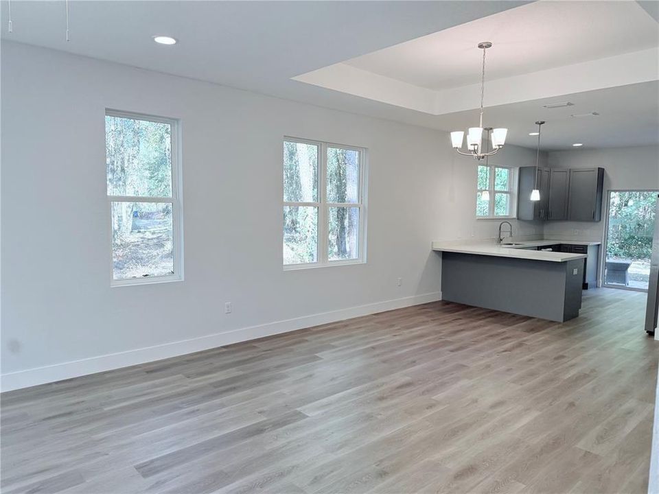 For Rent: $2,000 (3 beds, 2 baths, 1623 Square Feet)