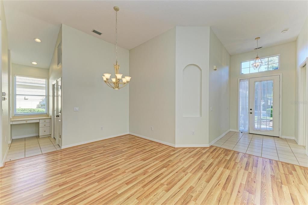 For Sale: $565,000 (2 beds, 2 baths, 1773 Square Feet)