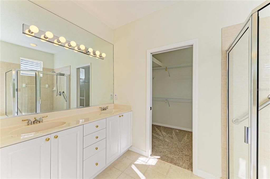 For Sale: $565,000 (2 beds, 2 baths, 1773 Square Feet)