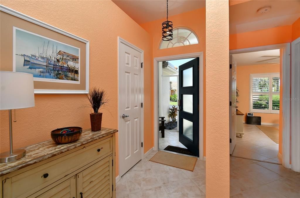 For Sale: $328,500 (2 beds, 2 baths, 1520 Square Feet)