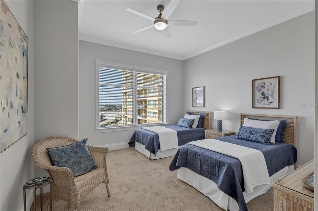 Active With Contract: $525,000 (2 beds, 2 baths, 1847 Square Feet)