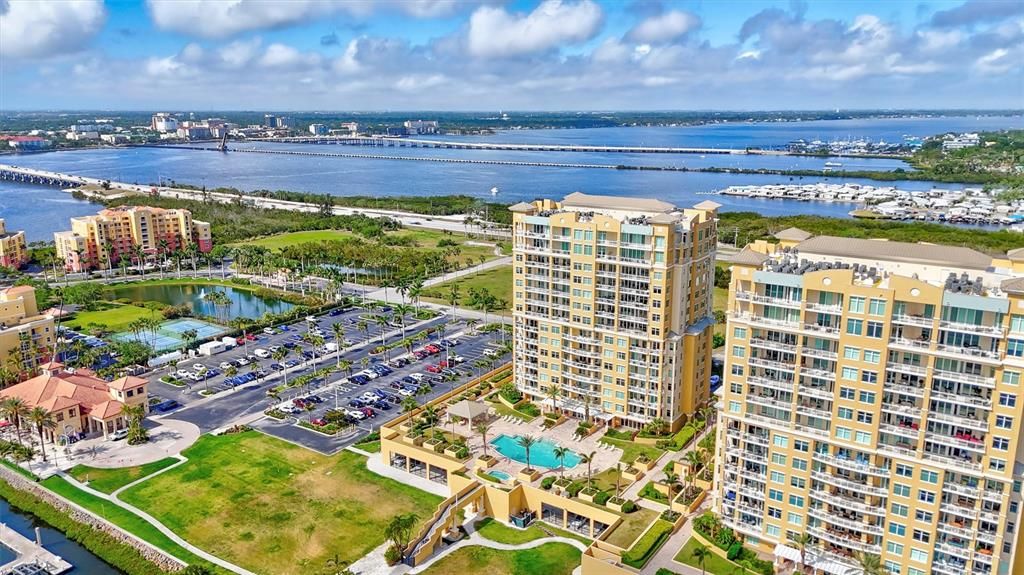 Active With Contract: $525,000 (2 beds, 2 baths, 1847 Square Feet)