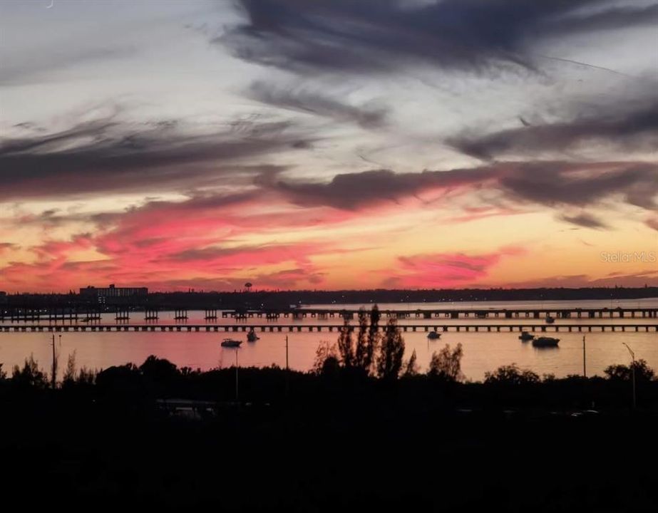 Active With Contract: $525,000 (2 beds, 2 baths, 1847 Square Feet)