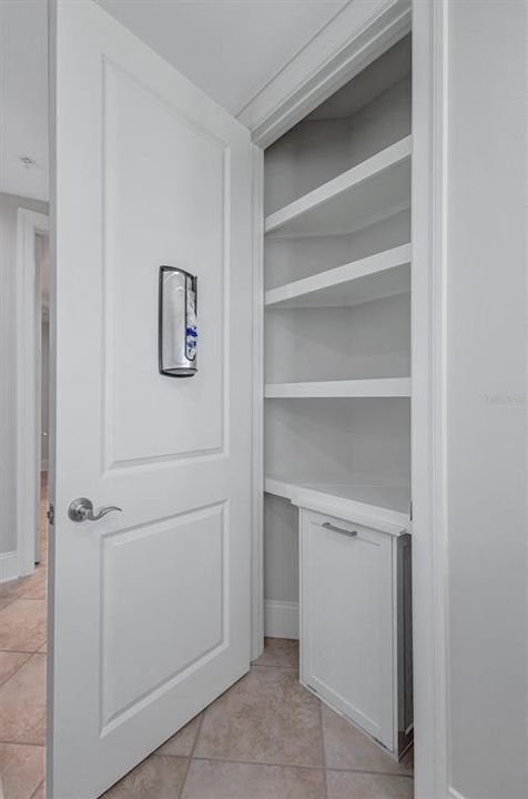 Active With Contract: $525,000 (2 beds, 2 baths, 1847 Square Feet)