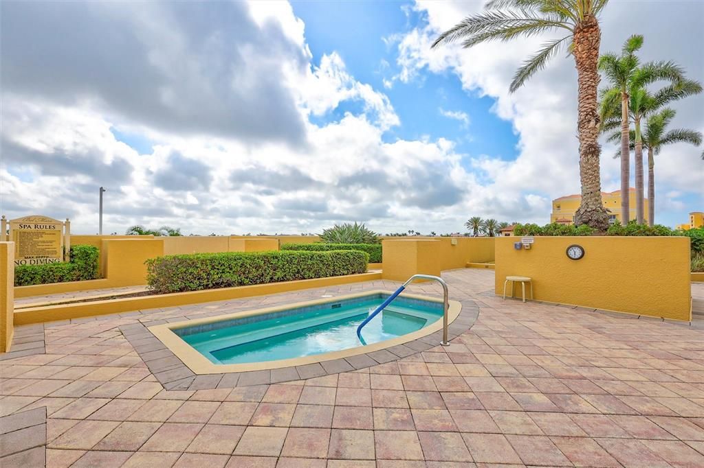 Active With Contract: $525,000 (2 beds, 2 baths, 1847 Square Feet)