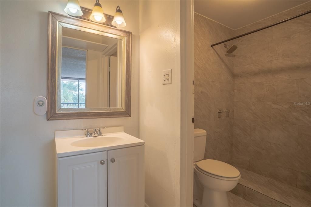 For Sale: $78,000 (1 beds, 1 baths, 300 Square Feet)