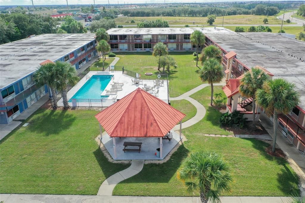 For Sale: $78,000 (1 beds, 1 baths, 300 Square Feet)