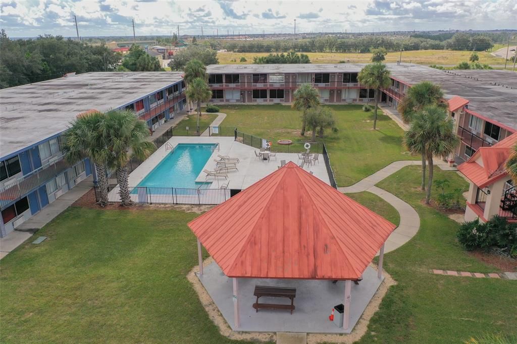 For Sale: $78,000 (1 beds, 1 baths, 300 Square Feet)