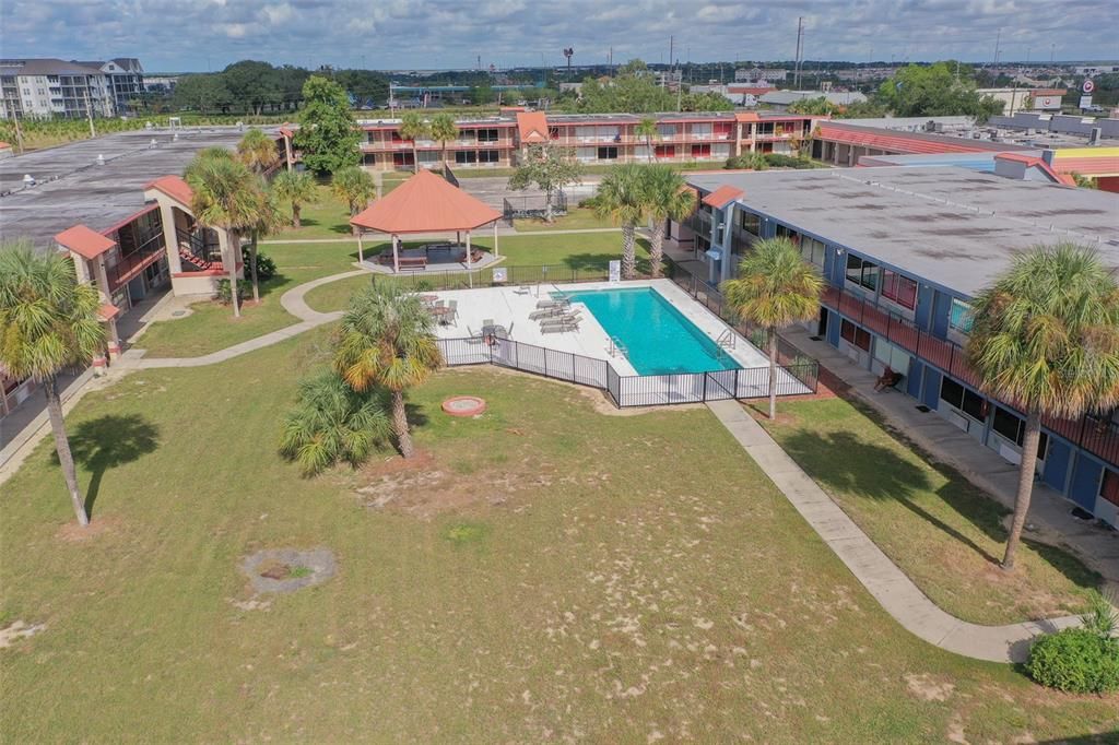 For Sale: $78,000 (1 beds, 1 baths, 300 Square Feet)