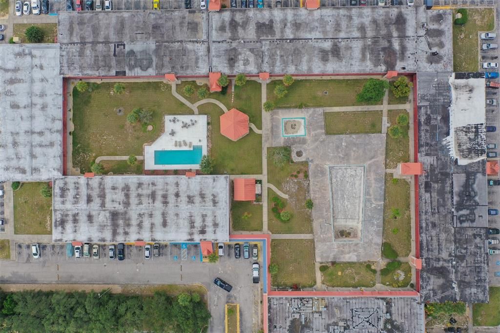 For Sale: $78,000 (1 beds, 1 baths, 300 Square Feet)