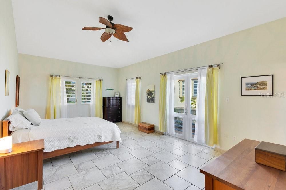 На продажу: $975,000 (4 спален, 3 ванн, 2298 Квадратных фут)