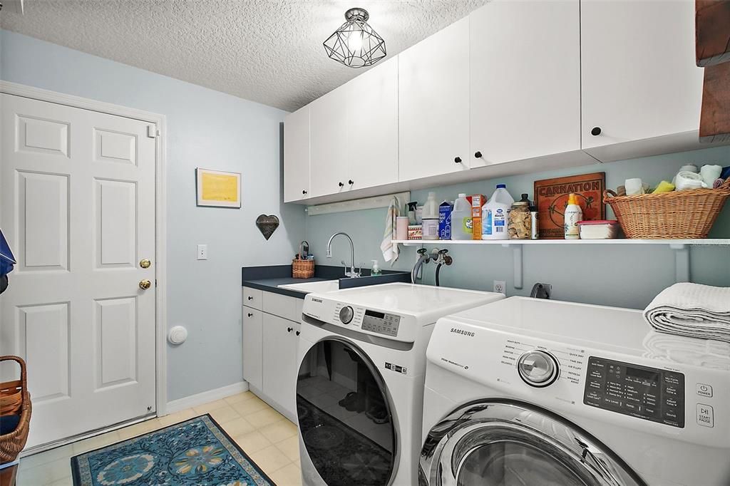 待售: $799,000 (4 贝兹, 3 浴室, 4029 平方英尺)