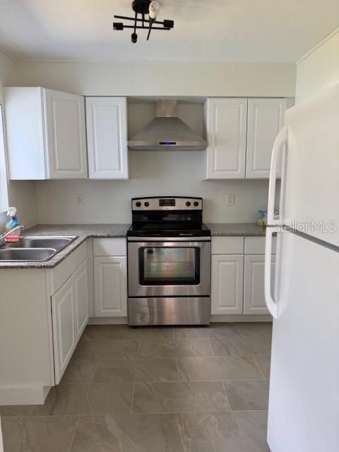 出租: $2,095 (2 贝兹, 1 浴室, 784 平方英尺)