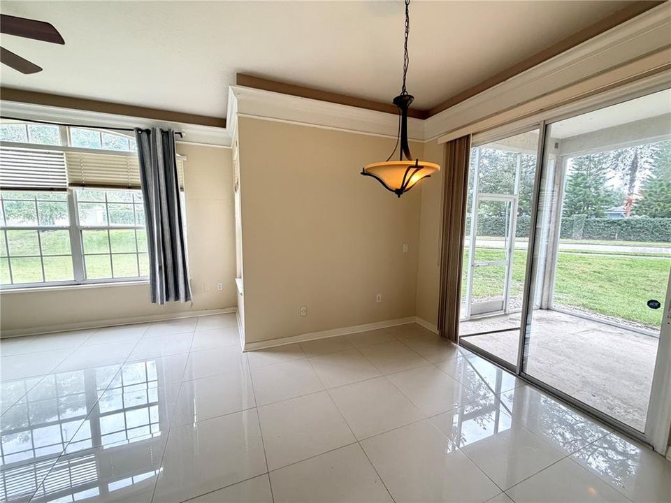 Activo con contrato: $289,000 (2 camas, 2 baños, 1182 Pies cuadrados)