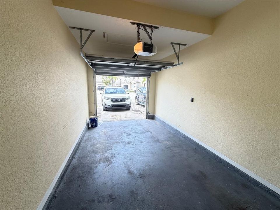 Activo con contrato: $289,000 (2 camas, 2 baños, 1182 Pies cuadrados)